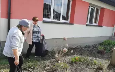 Wiosenne porządki w naszym ogr&oacute;dku! 1