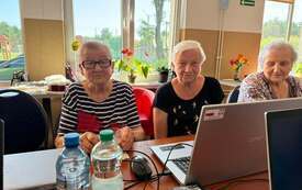 Galeria aktualności Dzisiejsze spotkanie naszych Senior&oacute;w poświęcone było cyberbezpieczeństwu. 7