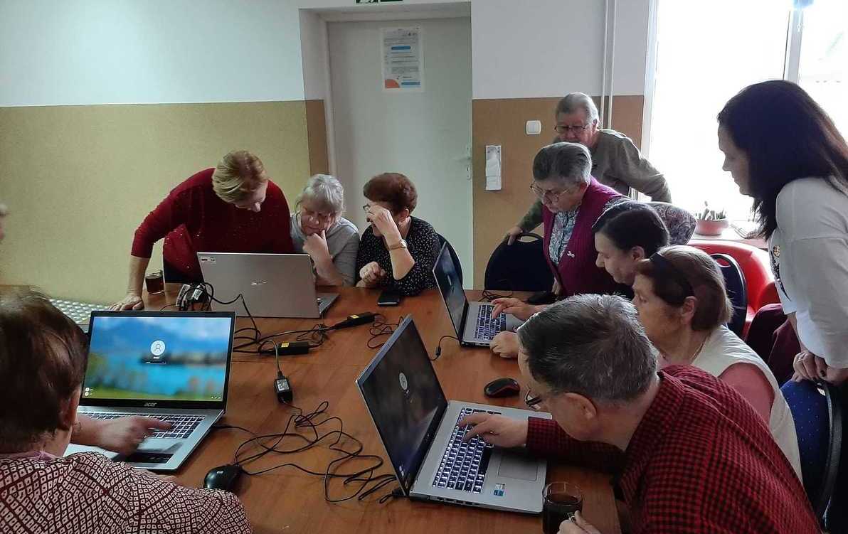 Zdjęcie do Komputery i Seniorzy